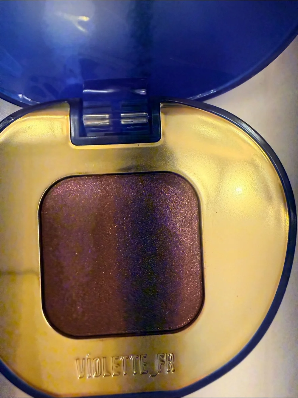 Violette FR Shimmering Plum Single Eye Shadow